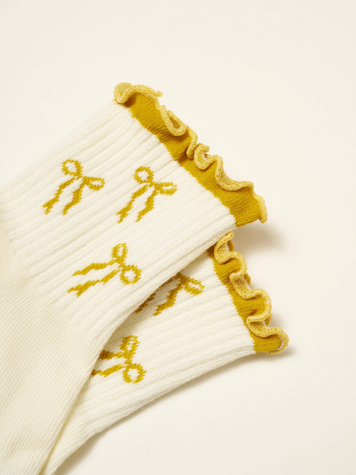 Bow Ruffle Grip Socks