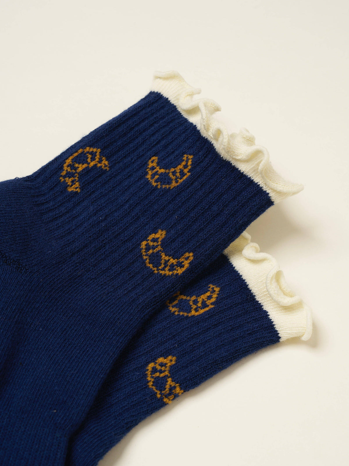 Croissant Ruffle Grip Socks