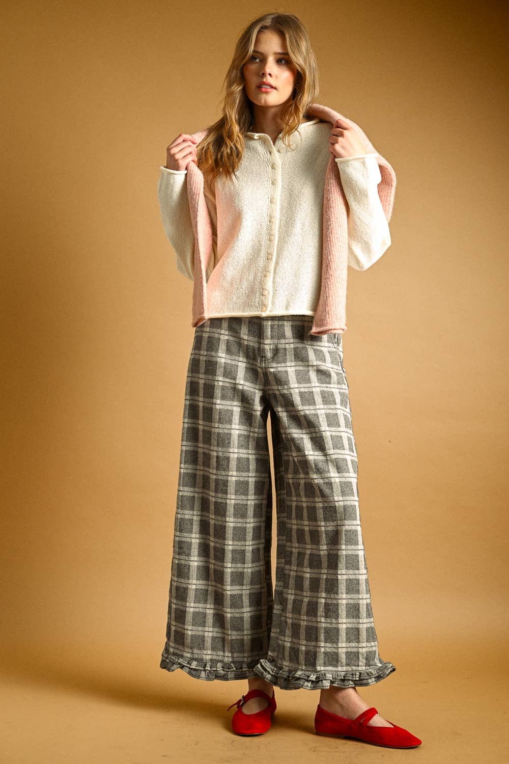 RAY RUFFLE PANTS