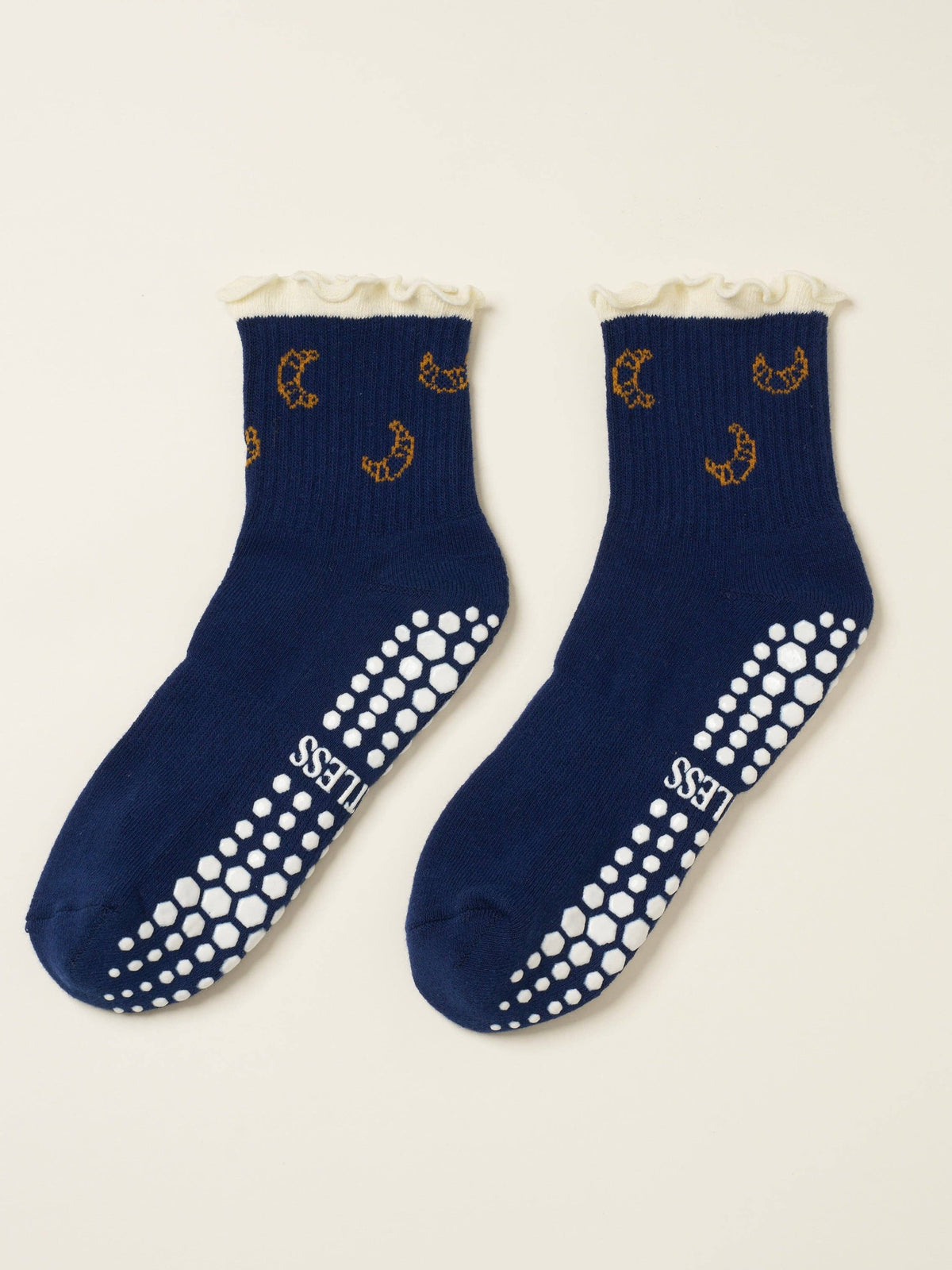 Croissant Ruffle Grip Socks