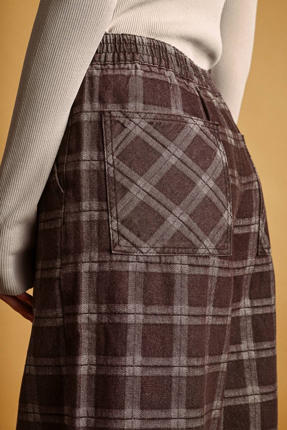 RAY RUFFLE PANTS