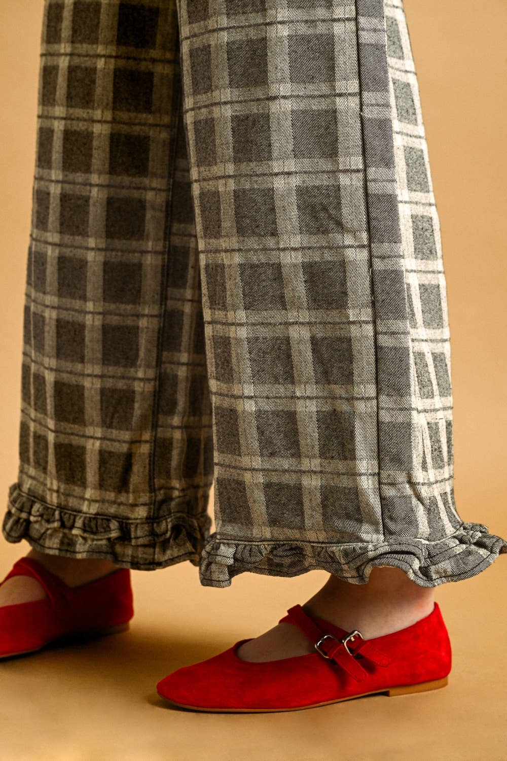 RAY RUFFLE PANTS